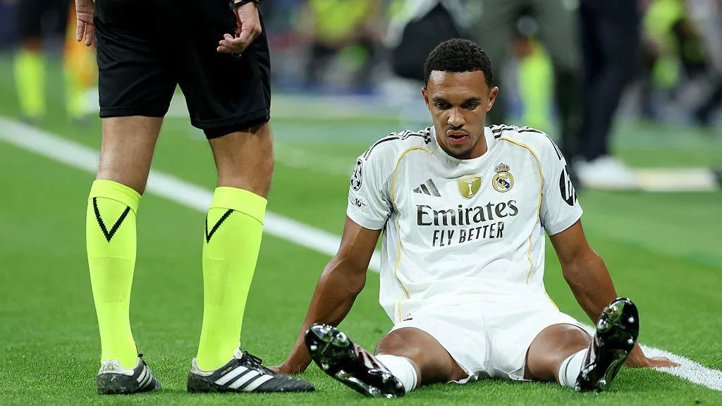 Alexander-Arnold endures premature injury in the Spanish giants Champions League match