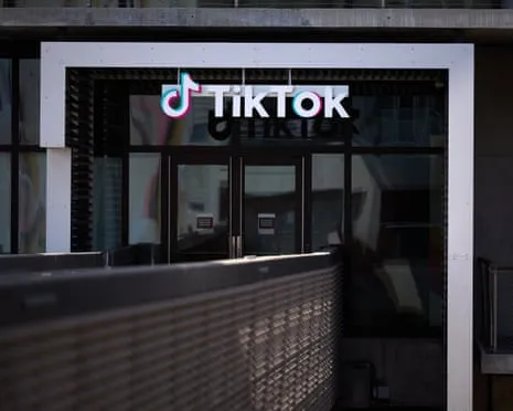 Trump Applauds TikTok's Proposed Deal as Beijing Suggests Core Tech Control Persists